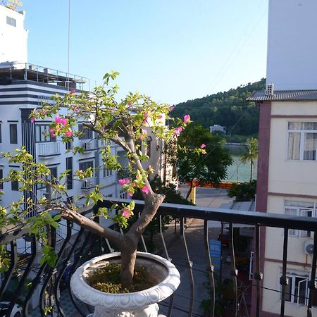 Viet Hoang Hotel Ha Long Buitenkant foto