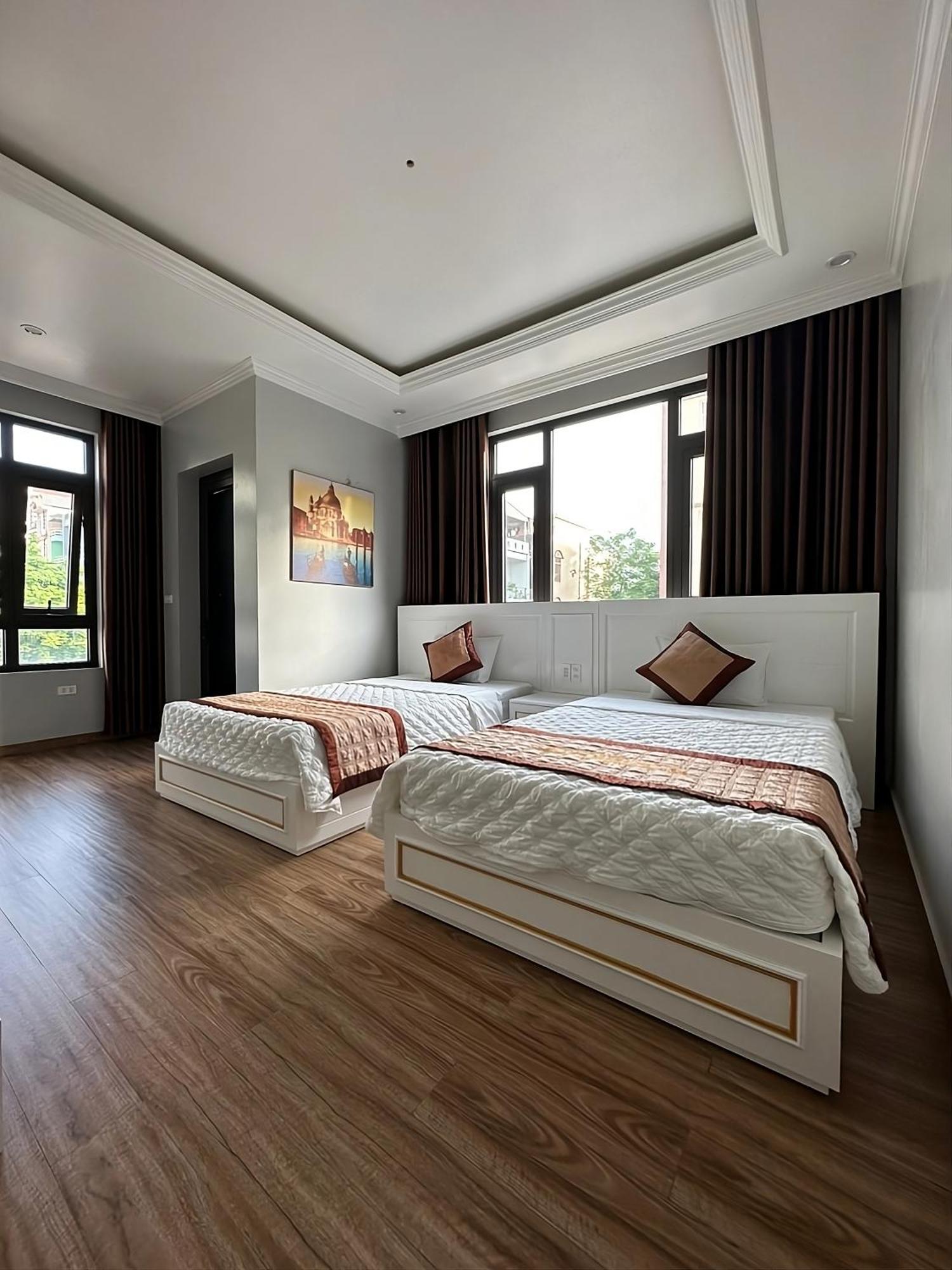 Viet Hoang Hotel Ha Long Buitenkant foto