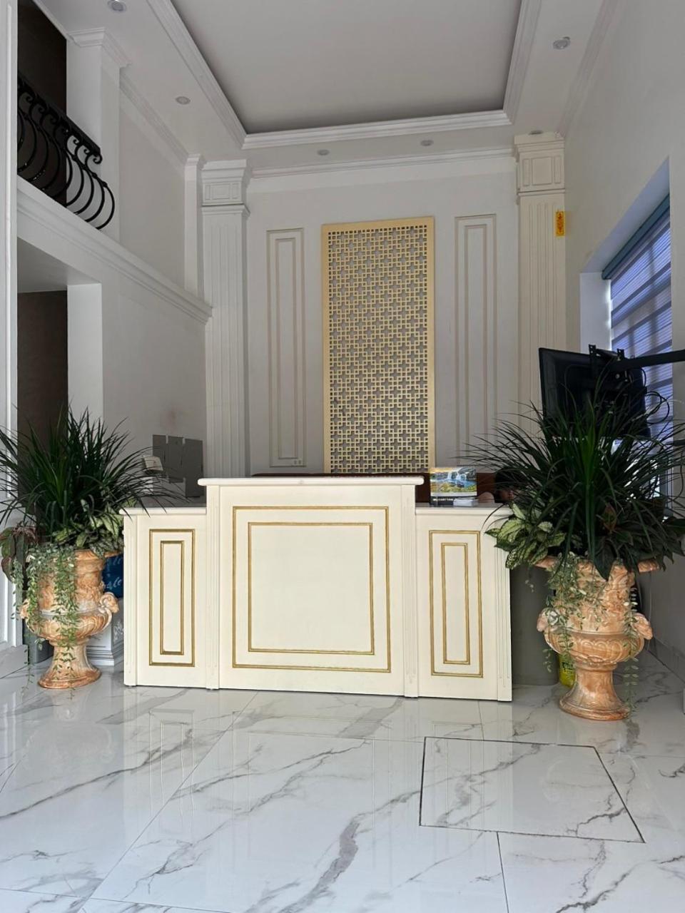 Viet Hoang Hotel Ha Long Buitenkant foto