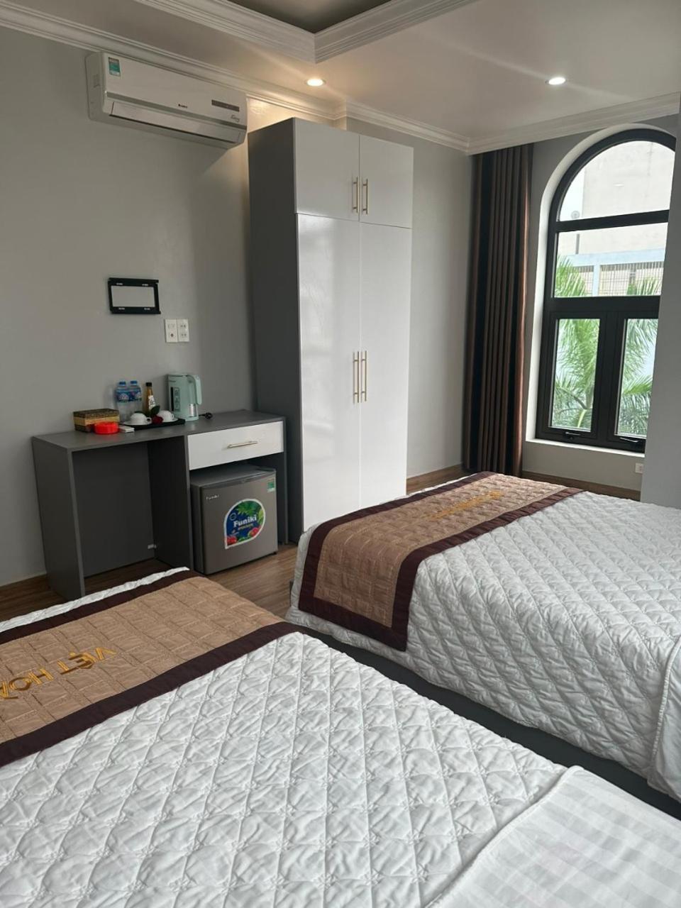 Viet Hoang Hotel Ha Long Buitenkant foto