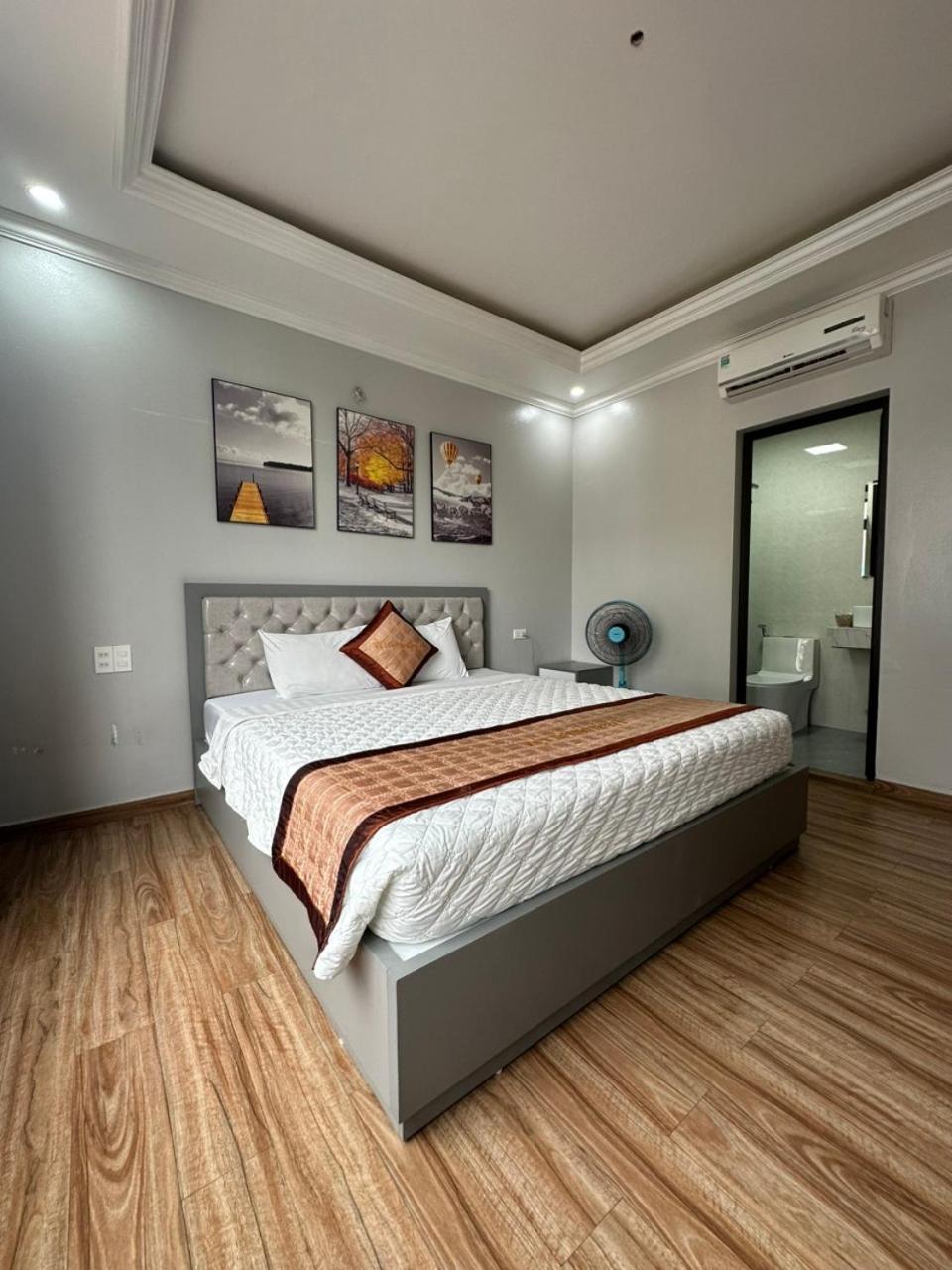 Viet Hoang Hotel Ha Long Buitenkant foto
