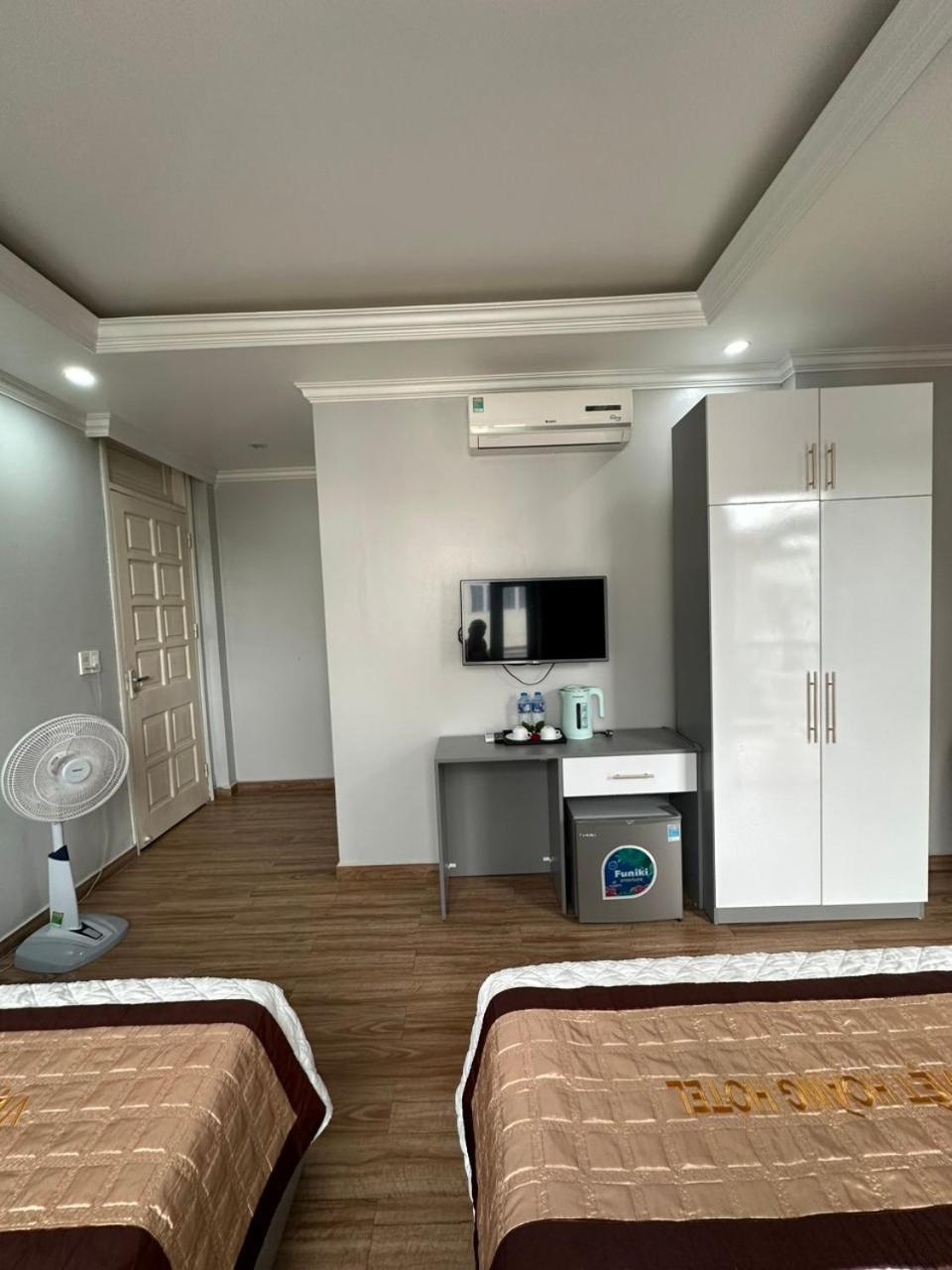 Viet Hoang Hotel Ha Long Buitenkant foto
