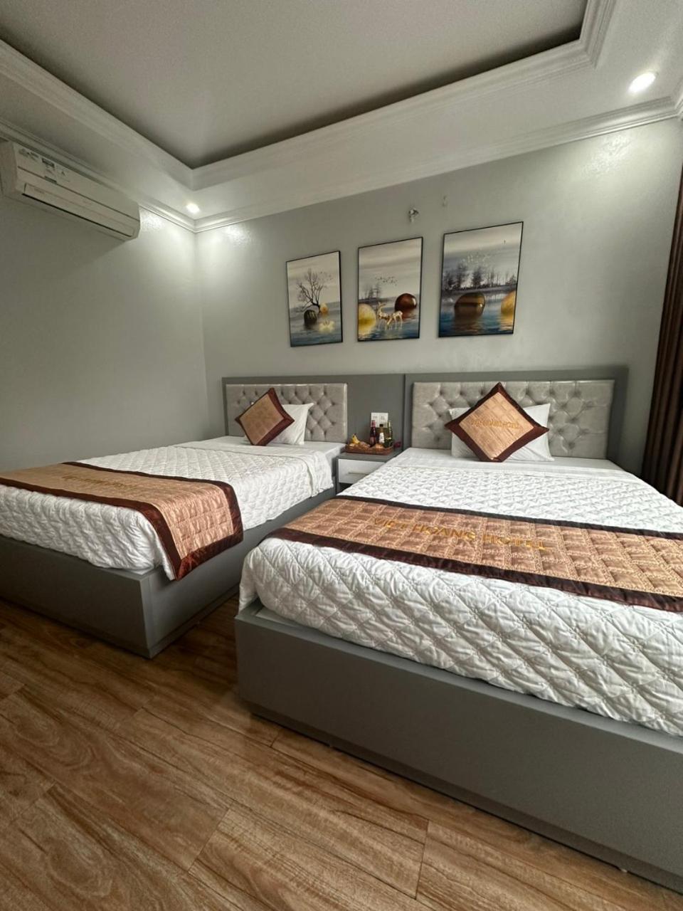 Viet Hoang Hotel Ha Long Buitenkant foto